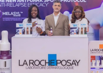 La Roche-Posay anti-dark-spot product launch booth with team and skincare displays. La Roche-Posay anti-dark-spot skincare booth with product launch display and team.
